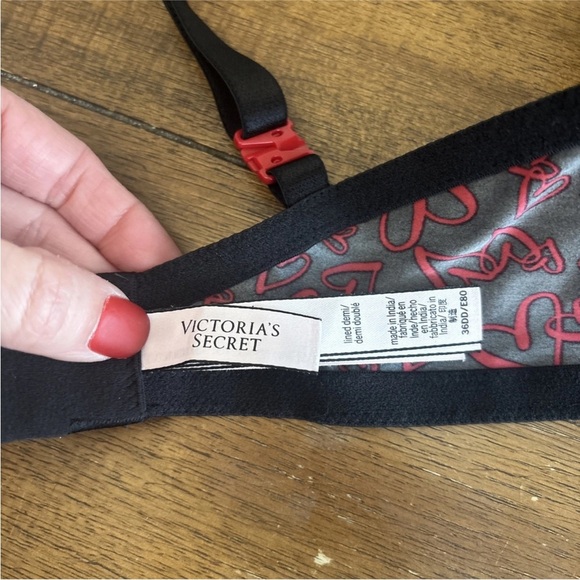 Victoria Secret Bra Size 36DD Red/Black Lined Demi Multi-Way Underwire - Picture 5 of 9